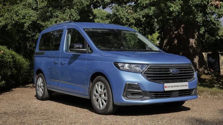 FORD TOURNEO CONNECT 1.5 EcoBoost 115 Titanium 5dr Auto